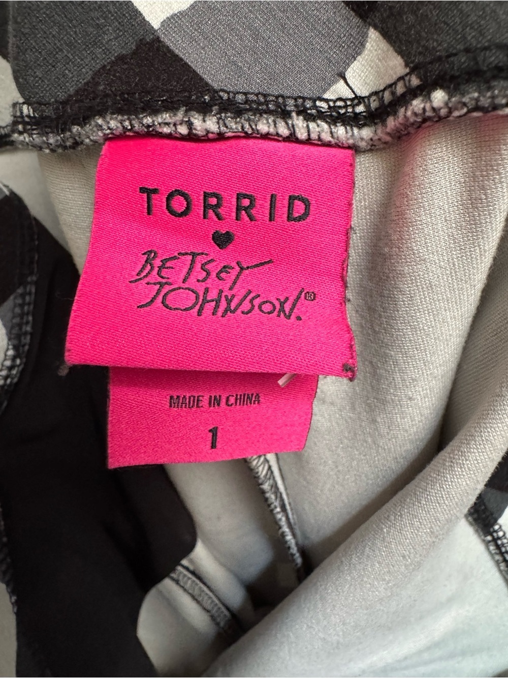 Torrid Betsey Johnson Black And White Pixie Pant - Picture 7 of 9